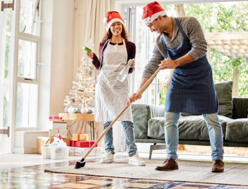 Maintaining a Clean Home Throughout the Holiday Season: Tips from the Pros